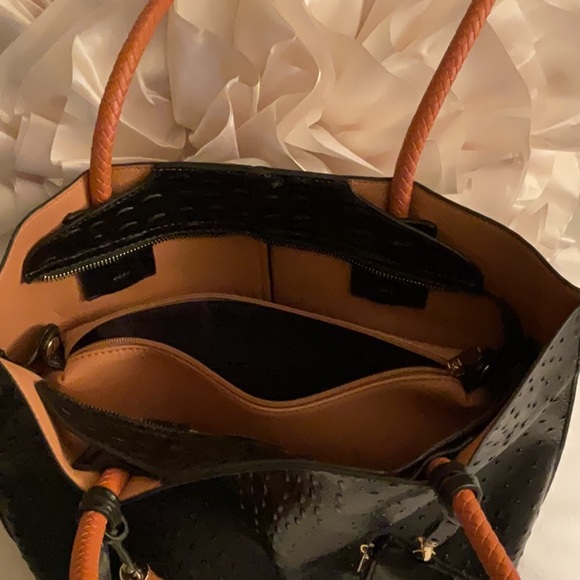 Large tote / shoulder bag with removable snap insert, matching wristlet, - Picture 2 of 8